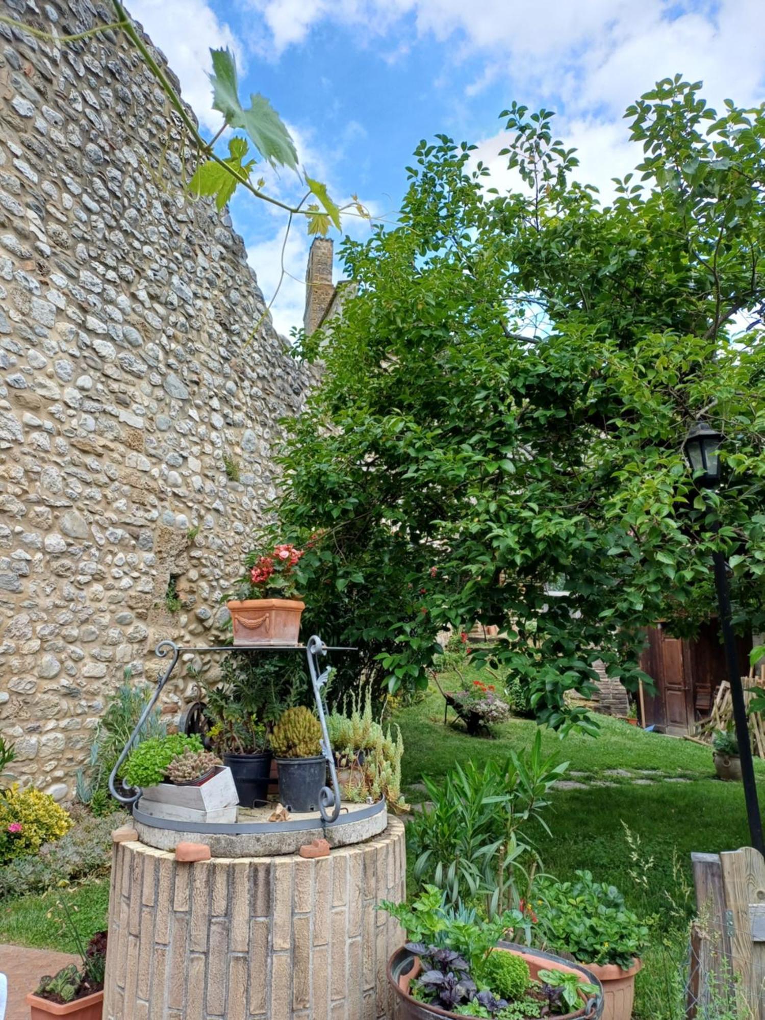 Agriturismo San Giovanni Ad Insulam Isola del Gran Sasso dʼItalia エクステリア 写真
