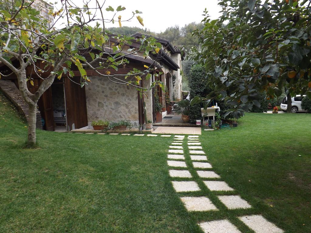 Agriturismo San Giovanni Ad Insulam Isola del Gran Sasso dʼItalia エクステリア 写真