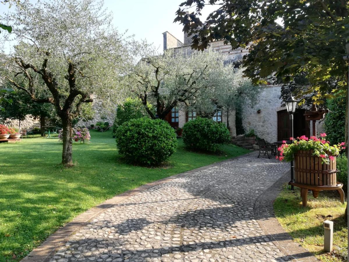 Agriturismo San Giovanni Ad Insulam Isola del Gran Sasso dʼItalia エクステリア 写真